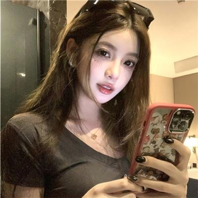 橘衫男子
